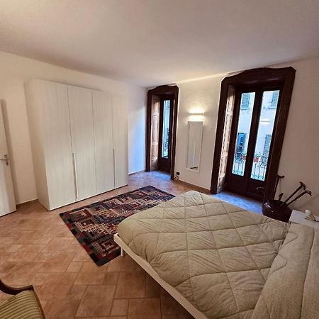 La Casa Del Corso Lejlighed Arona Eksteriør billede