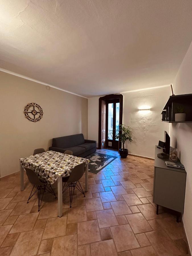 La Casa Del Corso Lejlighed Arona Eksteriør billede